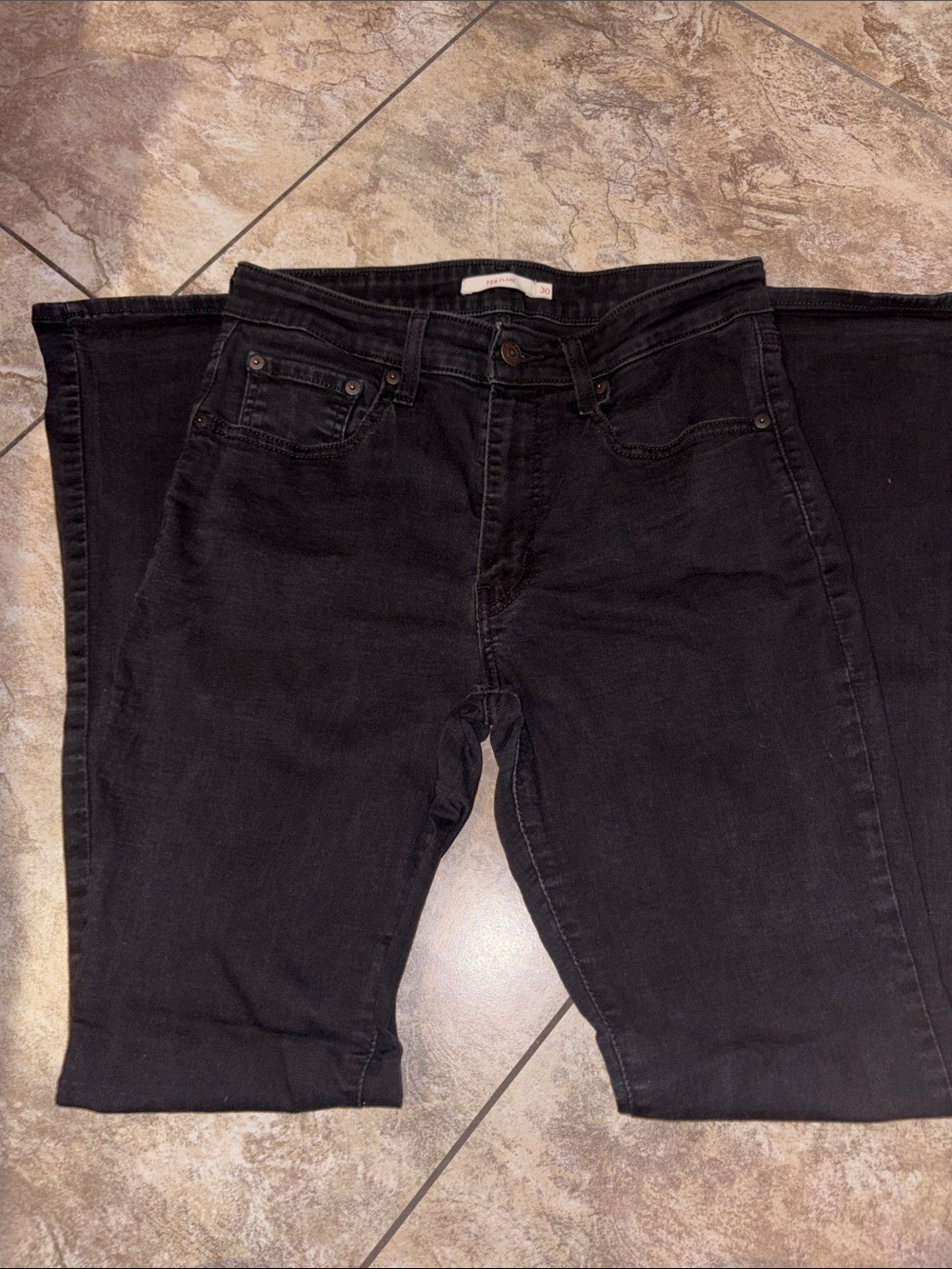 Signature by Levi Strauss Women's Black Straight-Leg Jeans